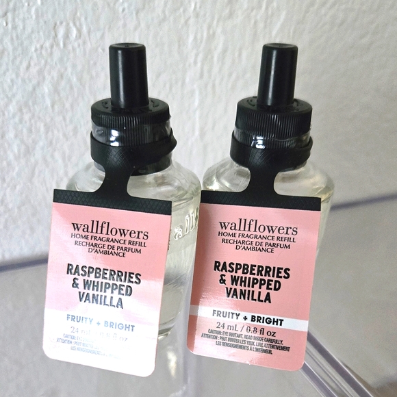 Raspberries & Whipped Vanilla WALLFLOWERS • Bath & Body Works - Picture 3 of 5